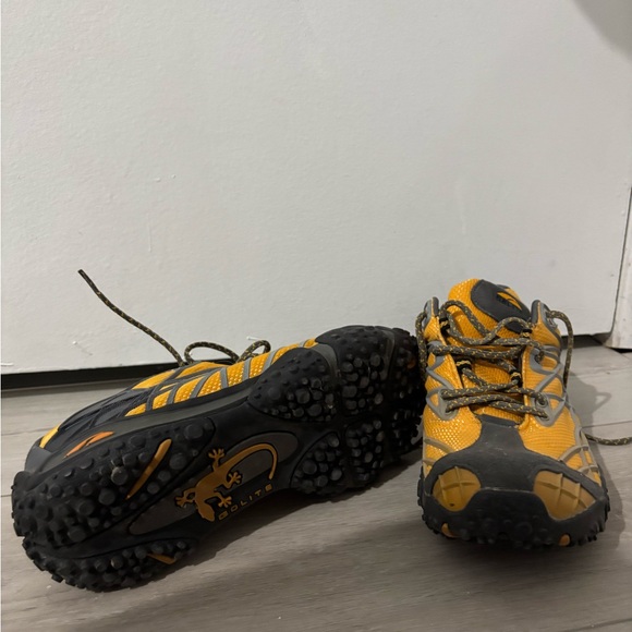 Men's Yellow and Gray Athletic Shoes - Picture 4 of 8